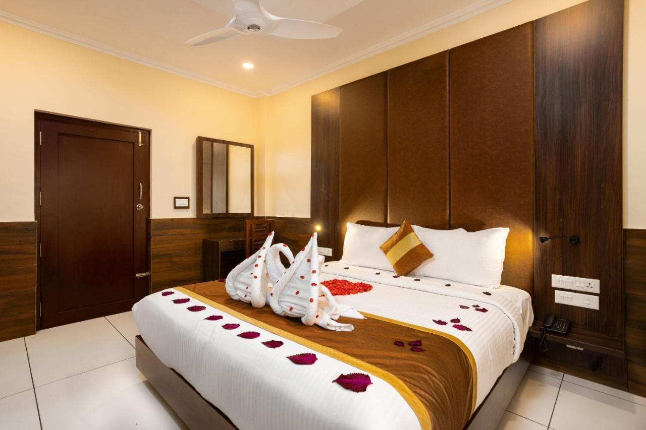 Star Emirates Luxury Resort And Spa, Munnar Anachal Экстерьер фото