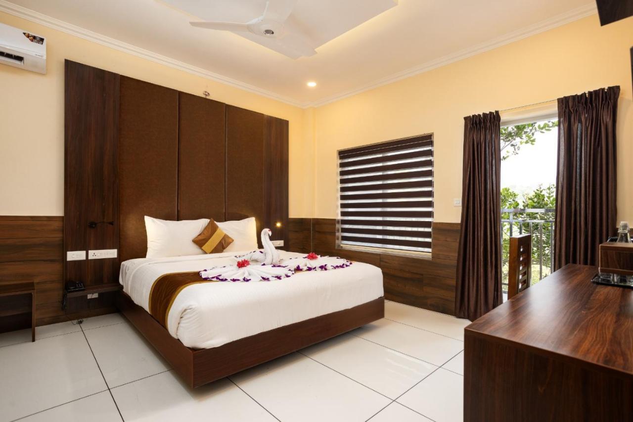 Star Emirates Luxury Resort And Spa, Munnar Anachal Экстерьер фото