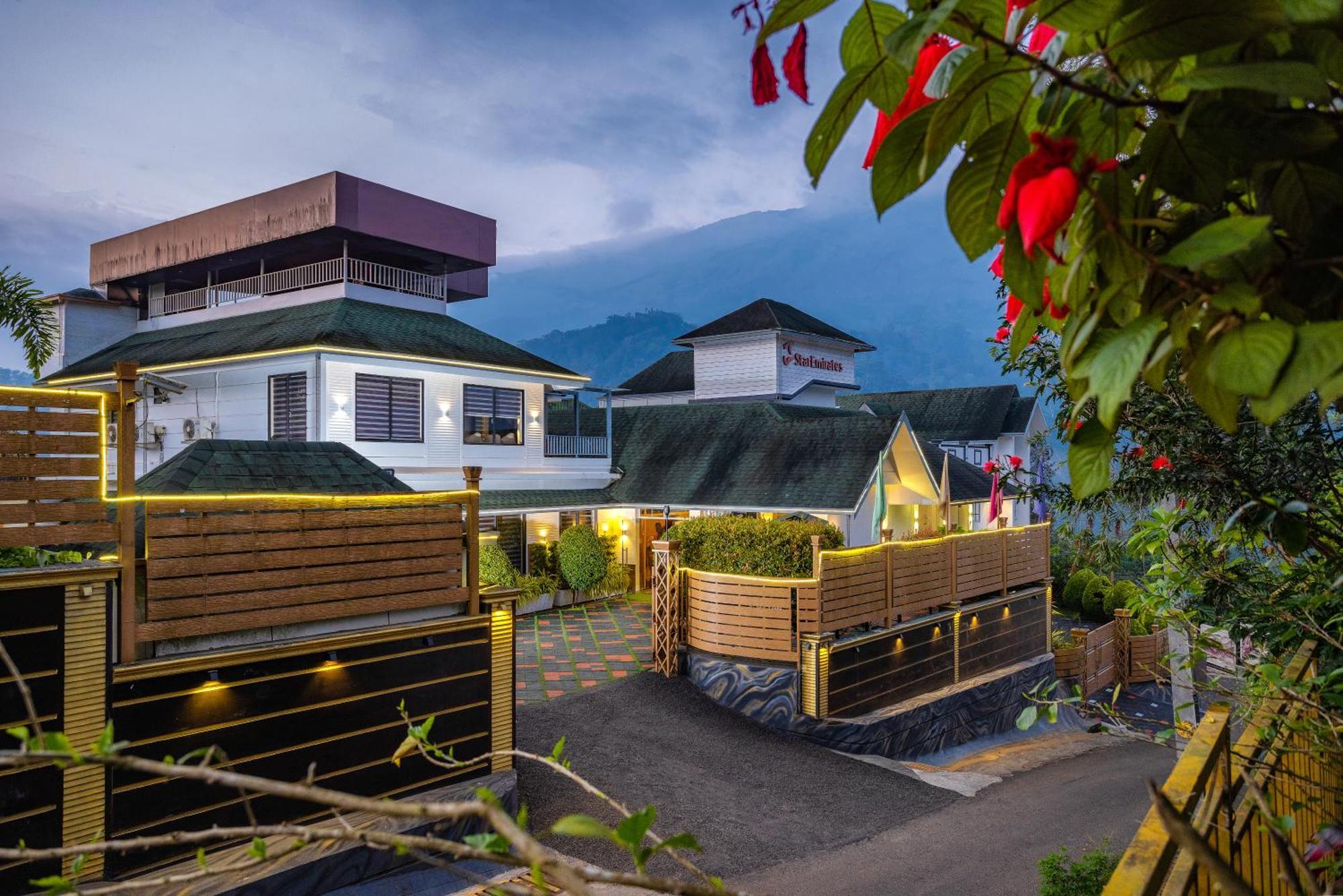 Star Emirates Luxury Resort And Spa, Munnar Anachal Экстерьер фото